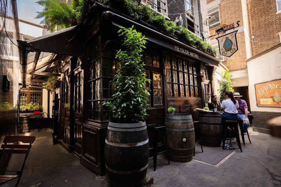 Ye Olde Mitre, Holborn
