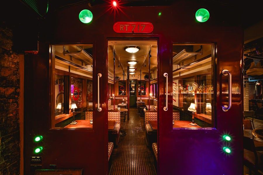 Cahoots Underground