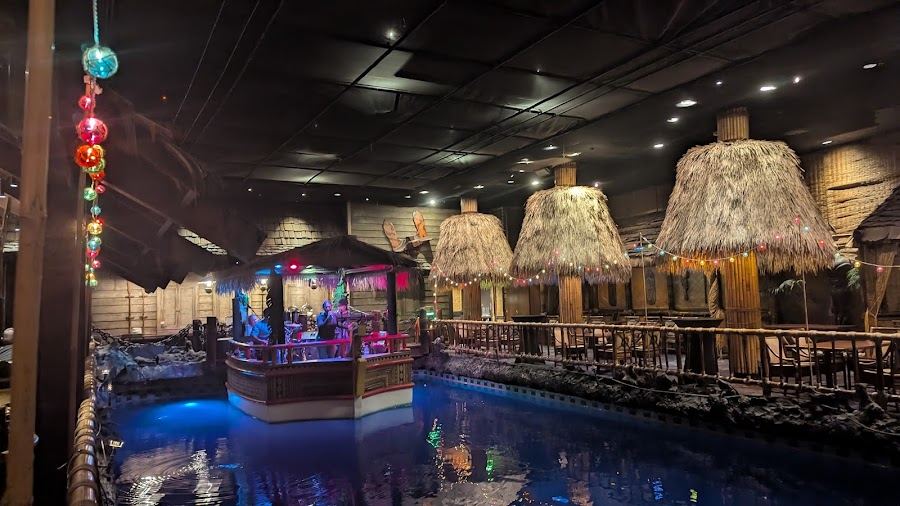 Tonga Room & Hurricane Bar